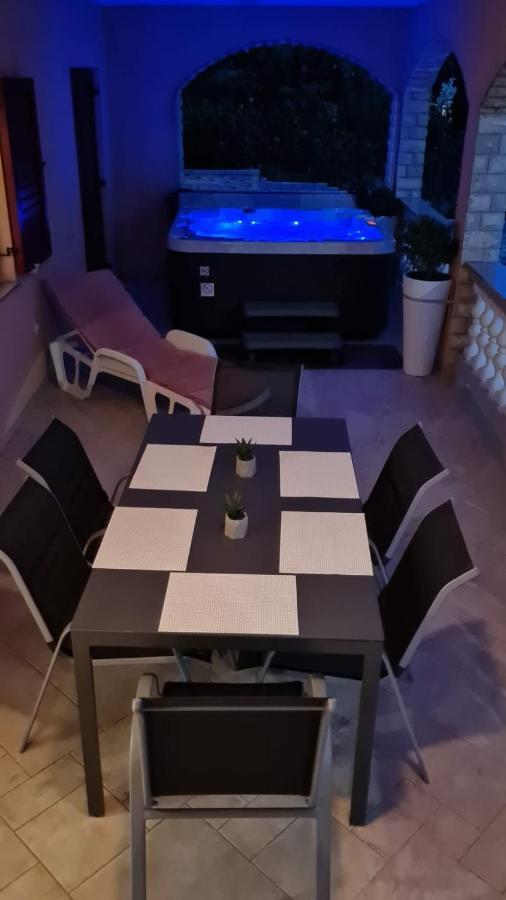 Apartman Joki 노비비노돌스키 외부 사진